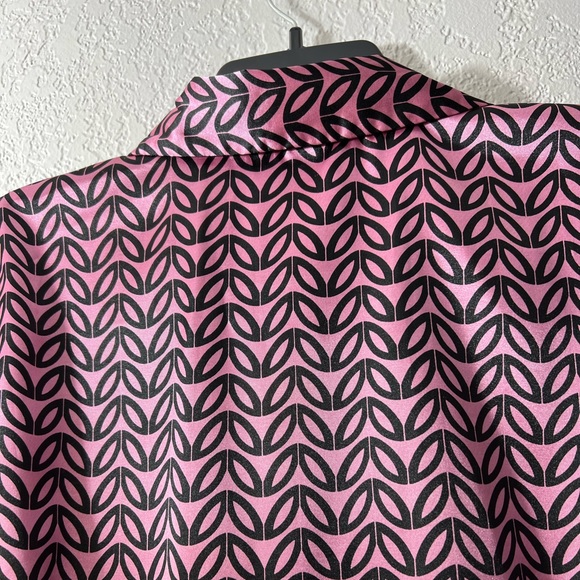 Dress Barn Pink Black Print button up Front tie Short Sleeve Casual Blouse L - Picture 4 of 7